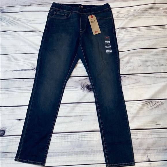 Levi's Denim - NWT LEVIS PULL ON SKINNY JEANS